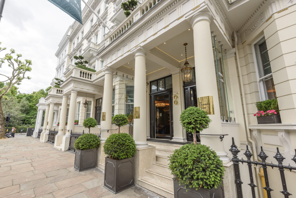 100 Queen S Gate Hotel London Curio Collection By Hilton