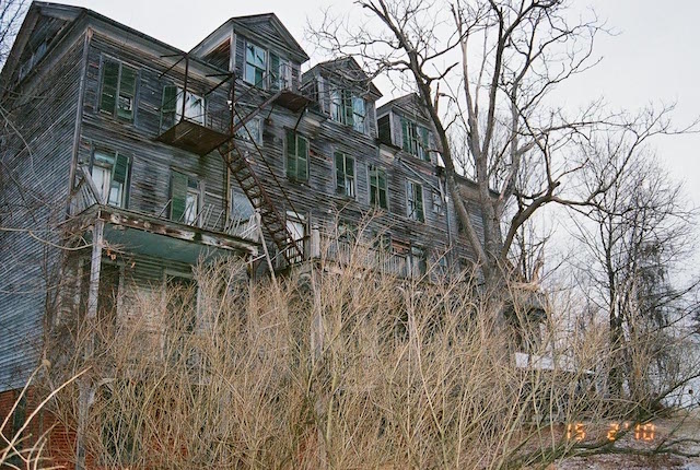 Would You Stay At These 8 Hotels With Creepy Pasts Oyster Com