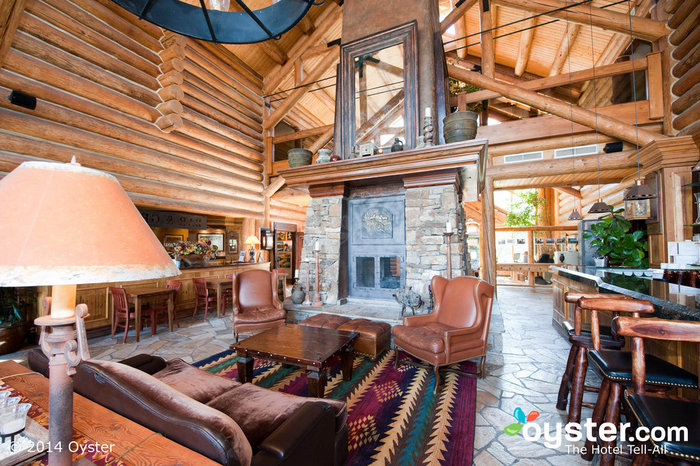 7 Cozy Mountain Lodges For Your Last Winter Hurrah Oyster Com