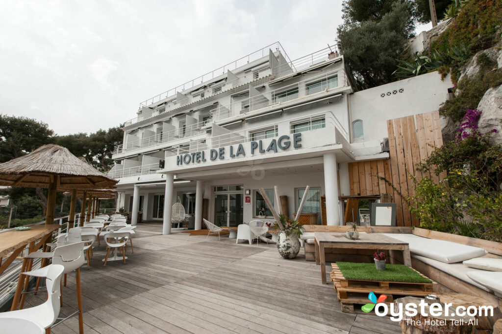 Book Hôtel De La Plage Mahogany In Cassis Hotelscom