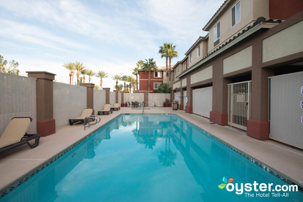 La Quinta Inn Suites By Wyndham Las Vegas Red Rock Review What