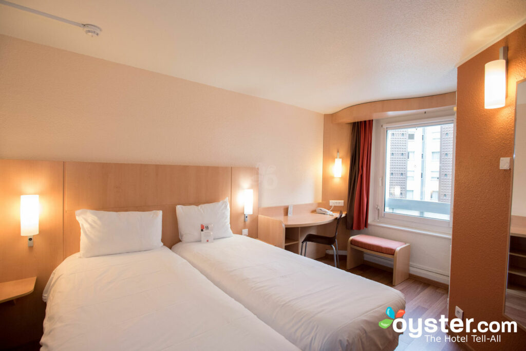 Ibis Paris Tour Eiffel Cambronne 15ème Review: What To REALLY Expect If ...