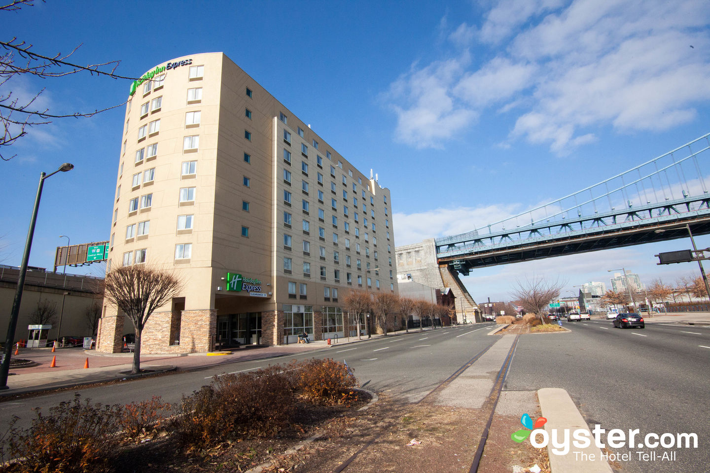 Holiday Inn Express Philadelphia Penns Landing The Jacuzzi