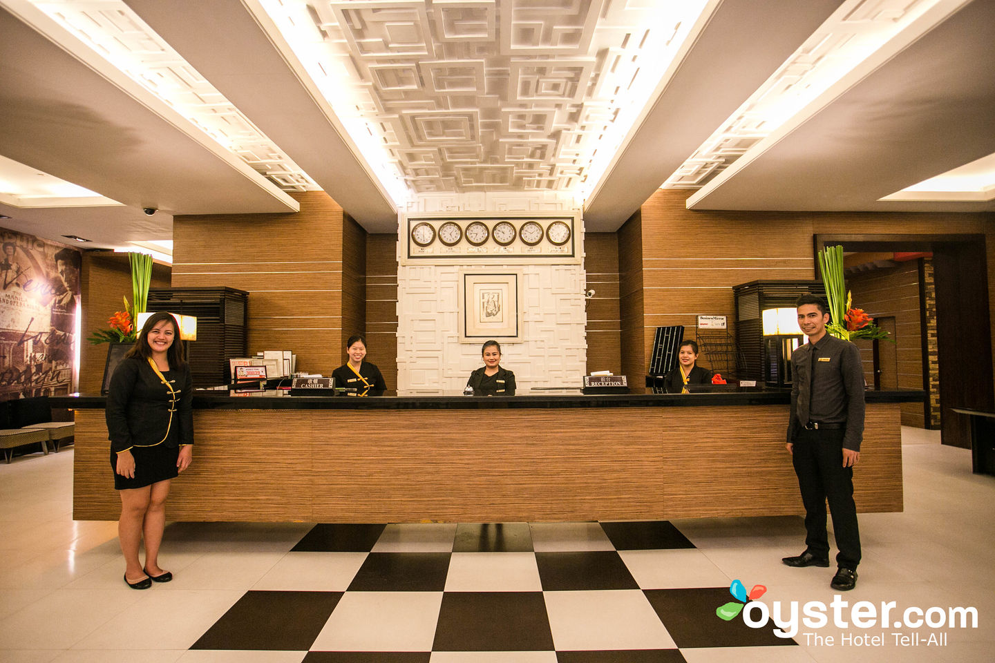 Things That Are Guaranteed to Annoy a Hotel Front Desk Agent | Oyster.com