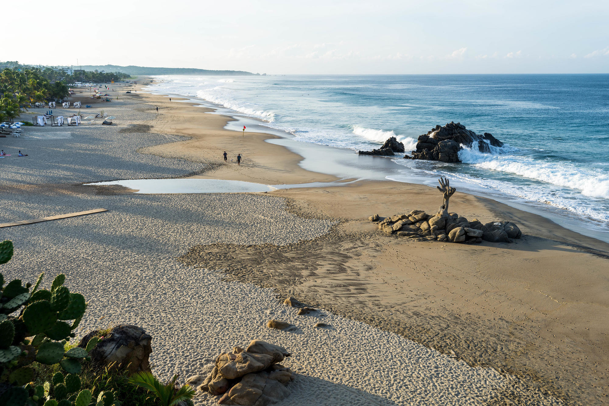 View of the Zicatela from Puerto Escondido/Oyster