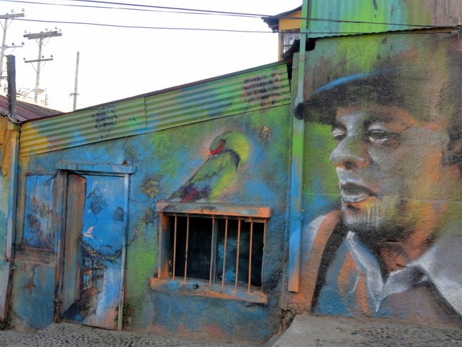Grafite em homenagem a Pablo Neruda, Valparaíso, 2015