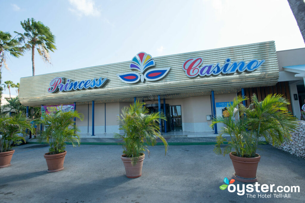 Casinò presso Sunscape Curacao Resort Spa & Casino / Oyster