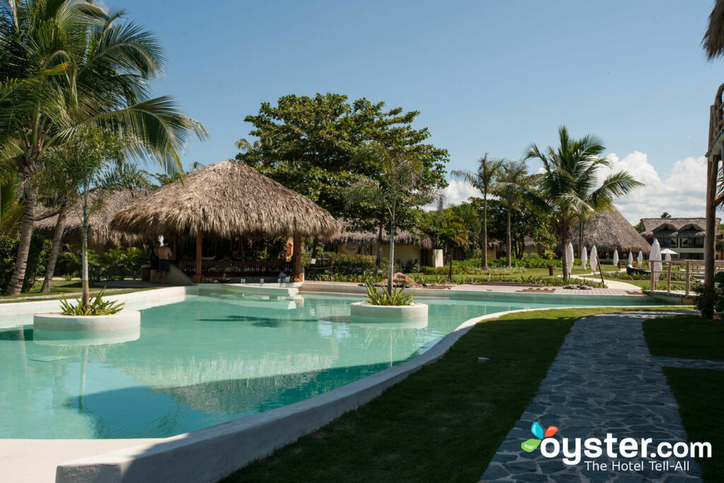 A piscina no Zoetry Agua Punta Cana / Oyster