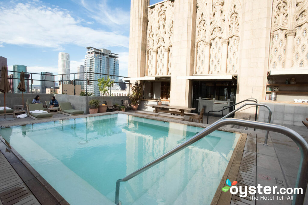 Piscina all'Ace Hotel Downtown Los Angeles