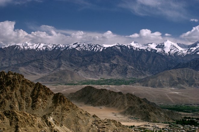 Ladakh mountain image courtesy of irumge via Flickr