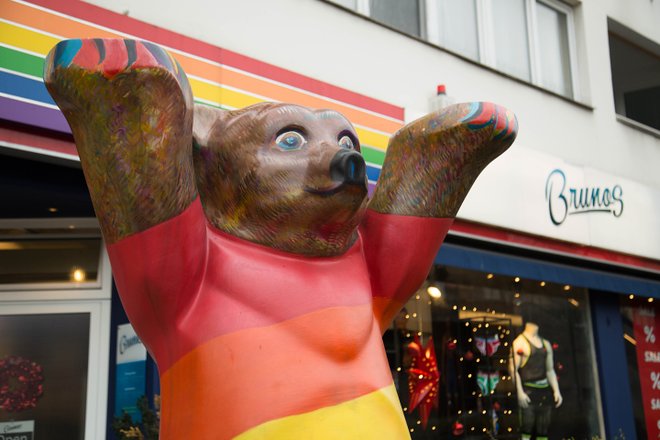 Oso del arco iris, Berlín / Oyster