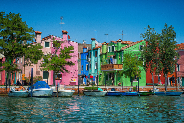 As casas coloridas de Burano; Lisa Elliott / Flickr