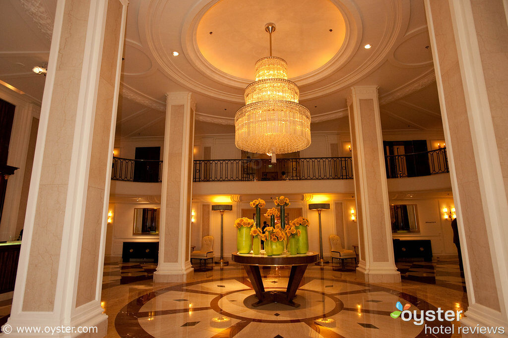 425 2009 11 Beverly Wilshire Lobby 1024x682 ?is Pending Load=1