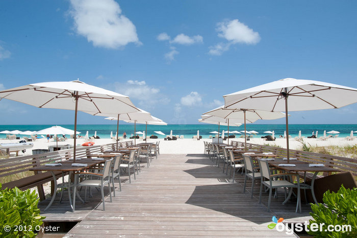 Beach Bar am Gansevoort Turks and Caicos, einem Wymara Resort