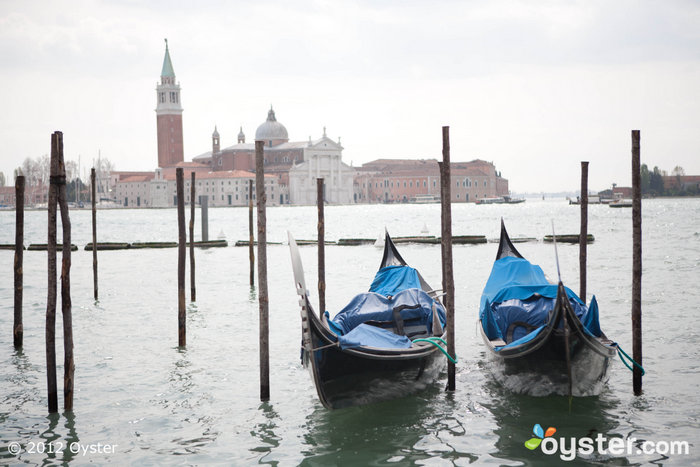 Les gondoles de S. Giorgio Maggiore se tiennent prêt à vous montrer leur ville sous un jour nouveau.