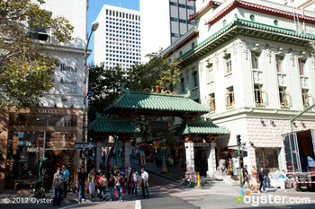 La Chinatown di San Francisco è pronta per celebrare il Festival di Primavera.