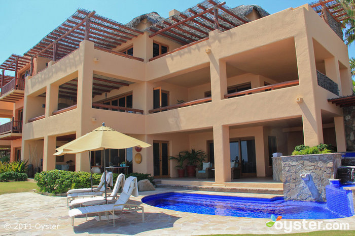 Exterior of Beachfront Luxury Suite at Esperanza Resort