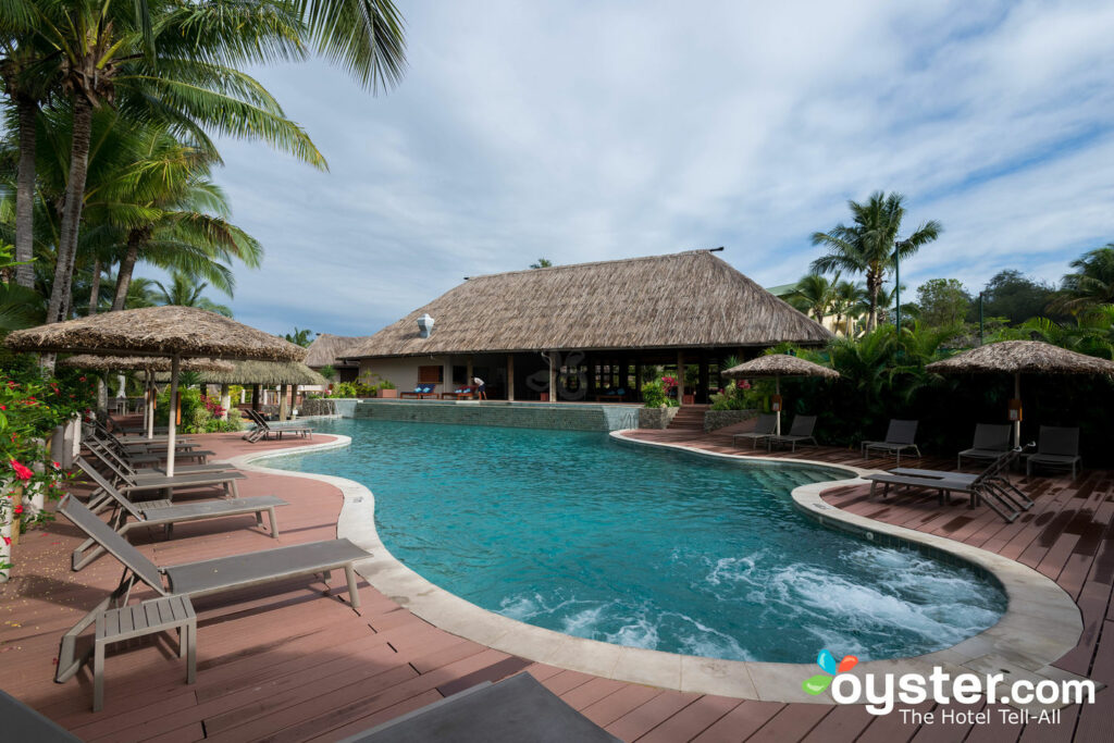 Outrigger Fiji Beach Resort The Adults Only Pool At The Outrigger Fiji Beach Resort Oyster 5885