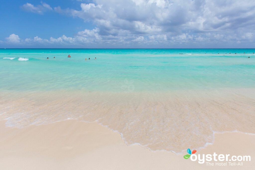 is-it-safe-to-travel-to-playa-del-carmen-now-oyster