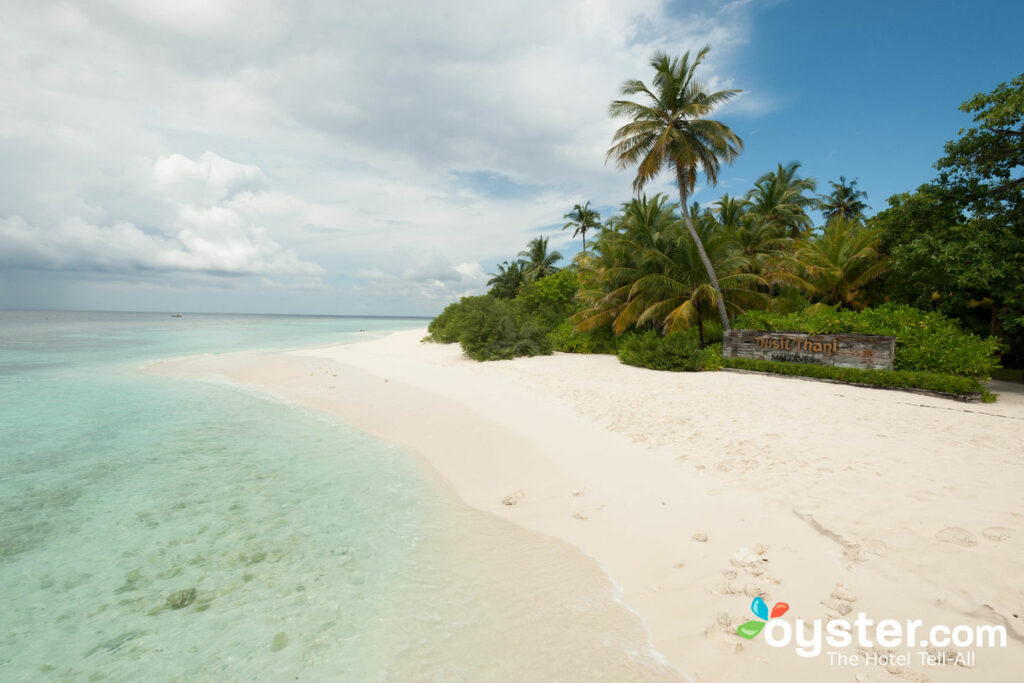 Dusit Thani Maldives beach