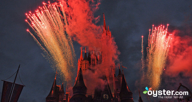 El espectáculo de fuegos artificiales en Magic Kingdom de Disney