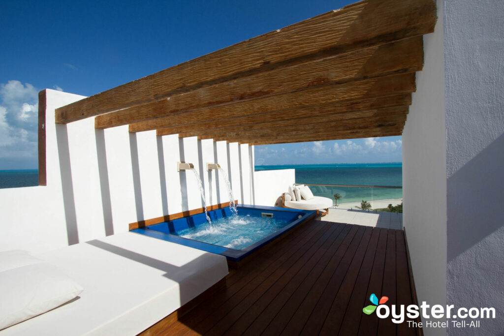 Suíte Terrace com 2 andares e terraço do Excellence Club, de frente para o mar, no Excellence Playa Mujeres