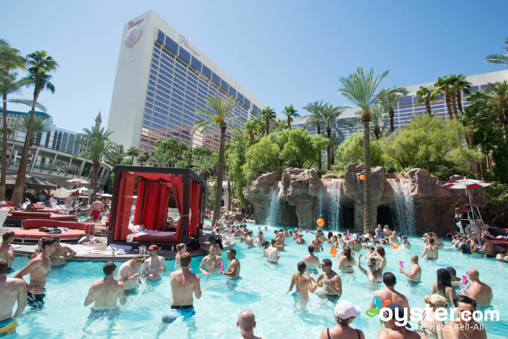 Il GO Pool Dayclub a  Flamingo Las Vegas Hotel & Casino  /Ostrica