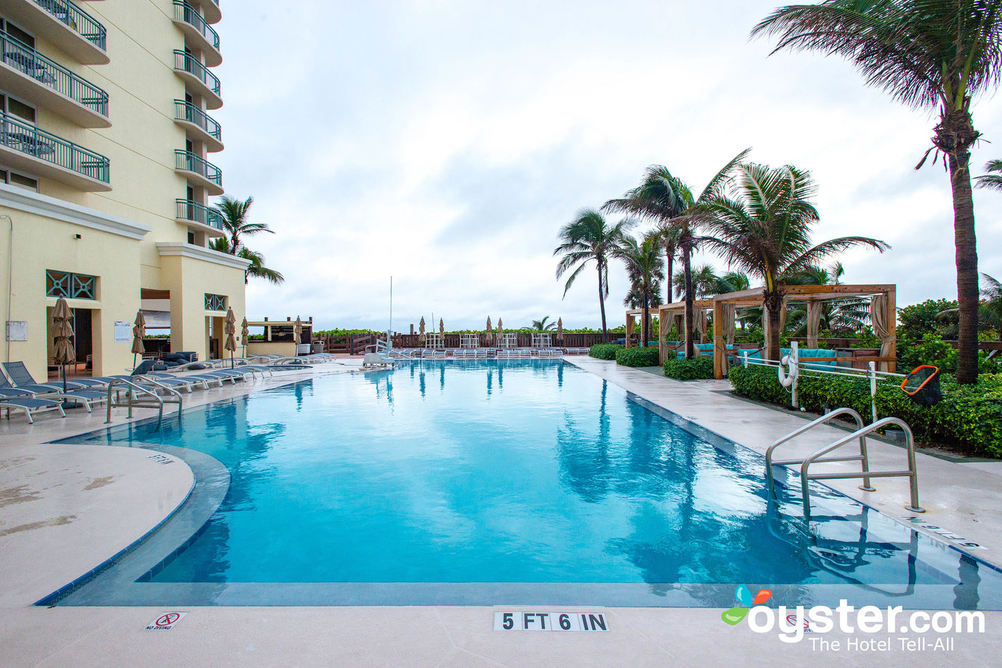 Hilton Singer Island Oceanfront/Palm Beaches Resort Review: What To REALLY  Expect If You Stay