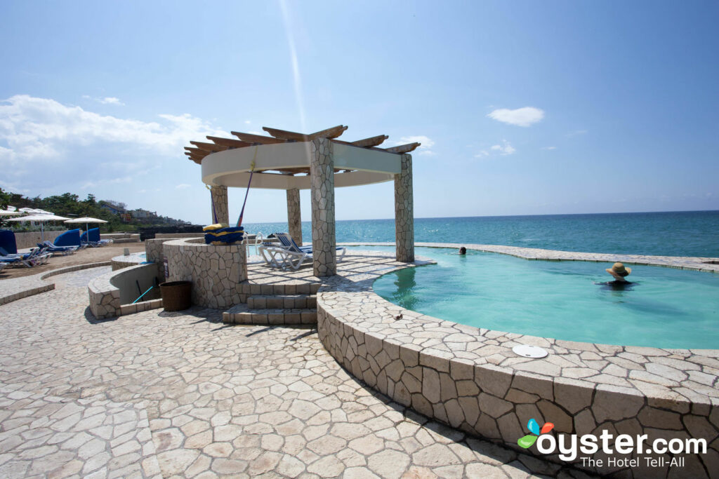 Piscine à l'hôtel Boutique / huître de boutique / huître