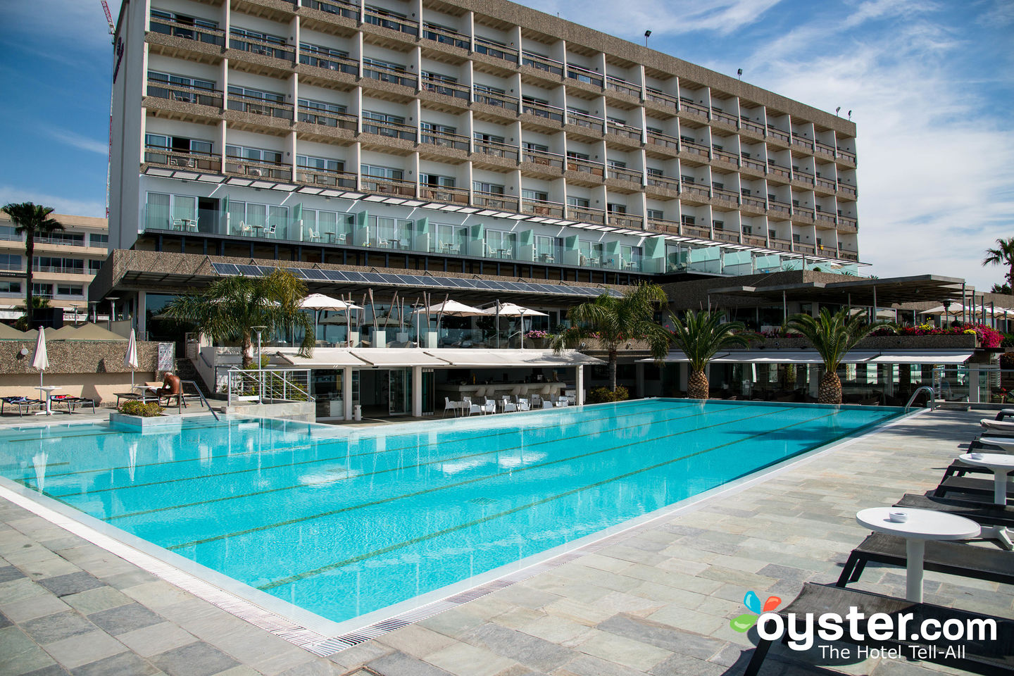 Crowne Plaza Limassol 4*