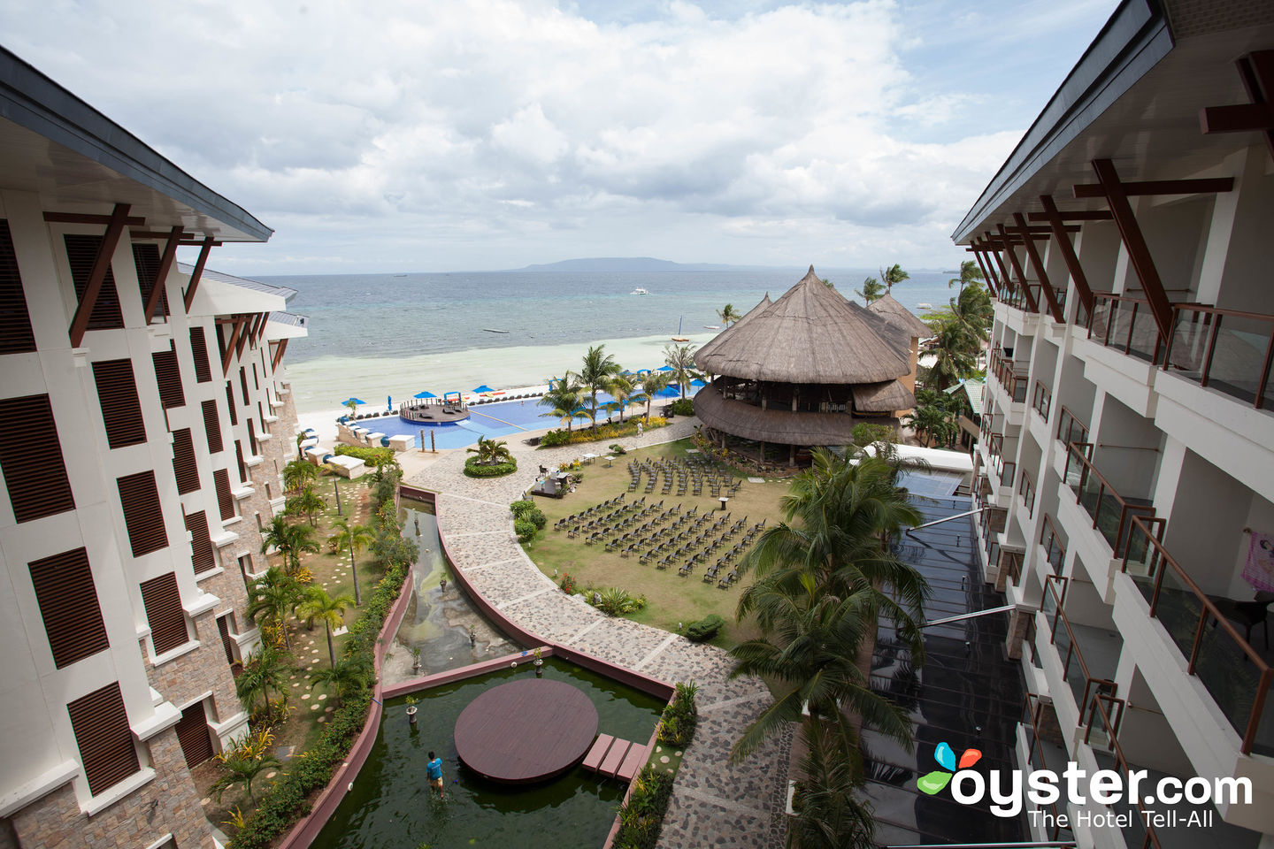 The Bellevue Resort Bohol - The Pool At The Bellevue Resort Bohol ...