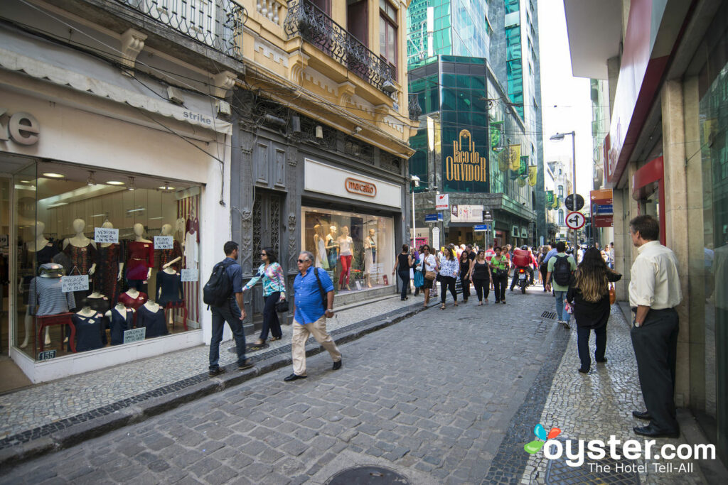 The busy streets of Rio's Centro can be a haven for pickpockets. Centro/Oyster