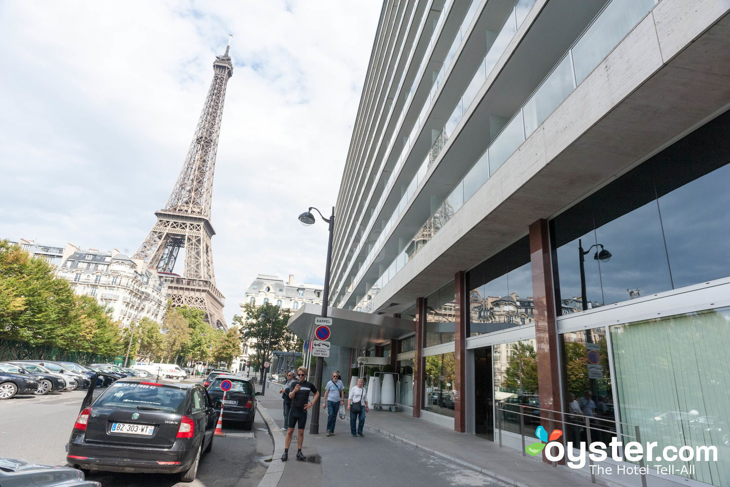 pullman paris tour eiffel check in time