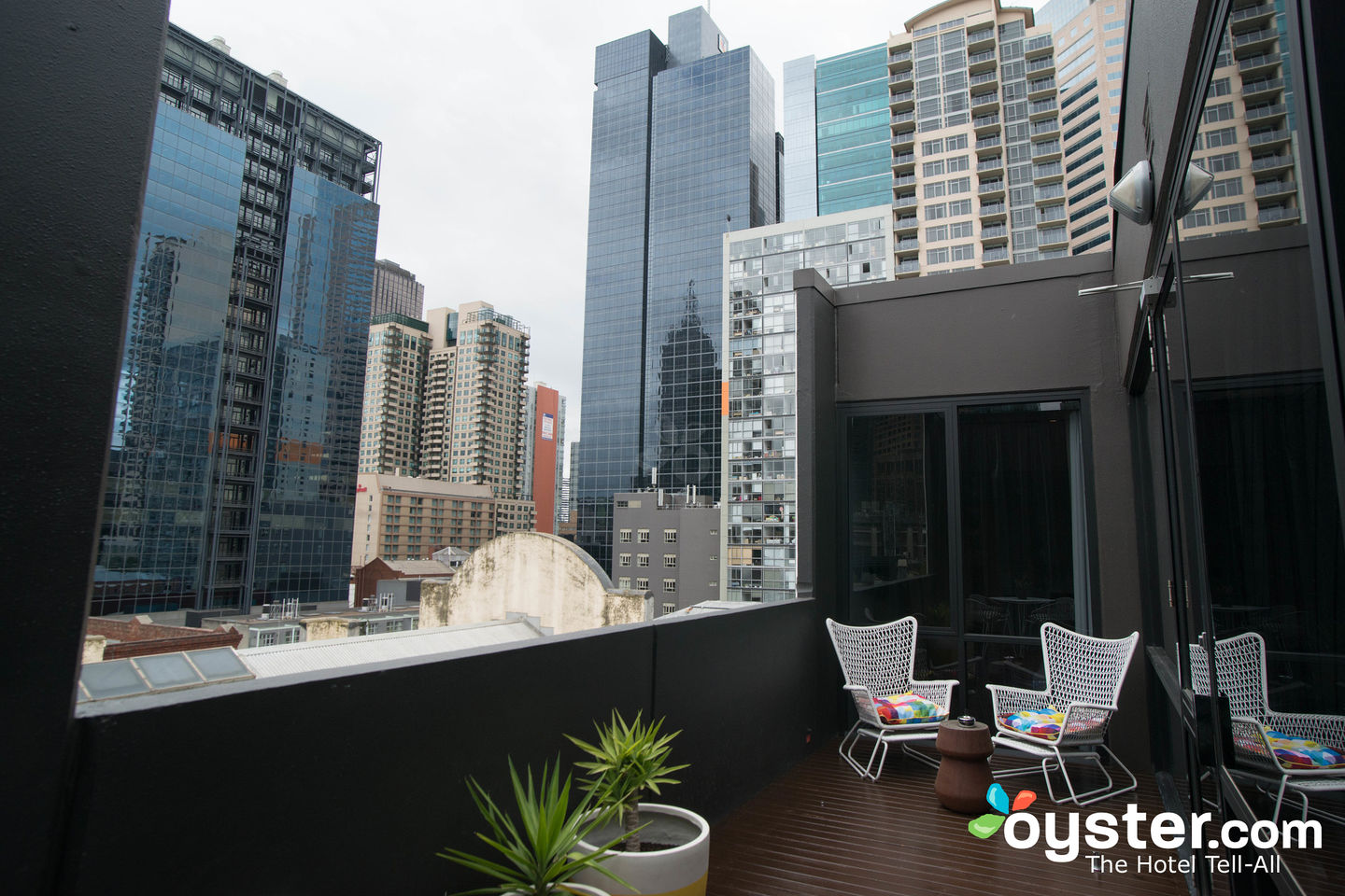 Ovolo Laneways Review: What To REALLY Expect If You Stay