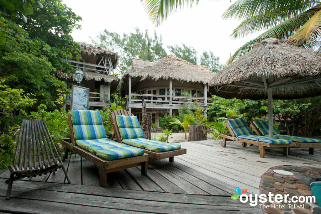 Xanadu Island Resort a Belize è un paradiso per gli uragani, con edifici a cupola progettati per parare i venti forti e un generatore di riserva. Non aspettarti che il tuo hotel sia preparato.