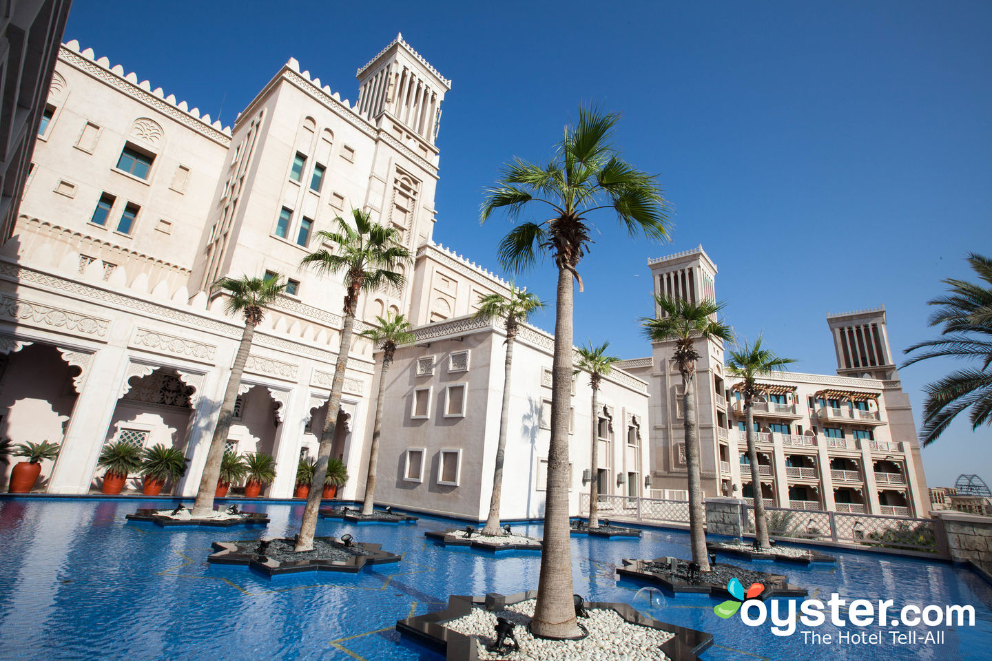 Jumeirah Al Qasr at Madinat Jumeirah - The Pool at Al Qasr at the ...