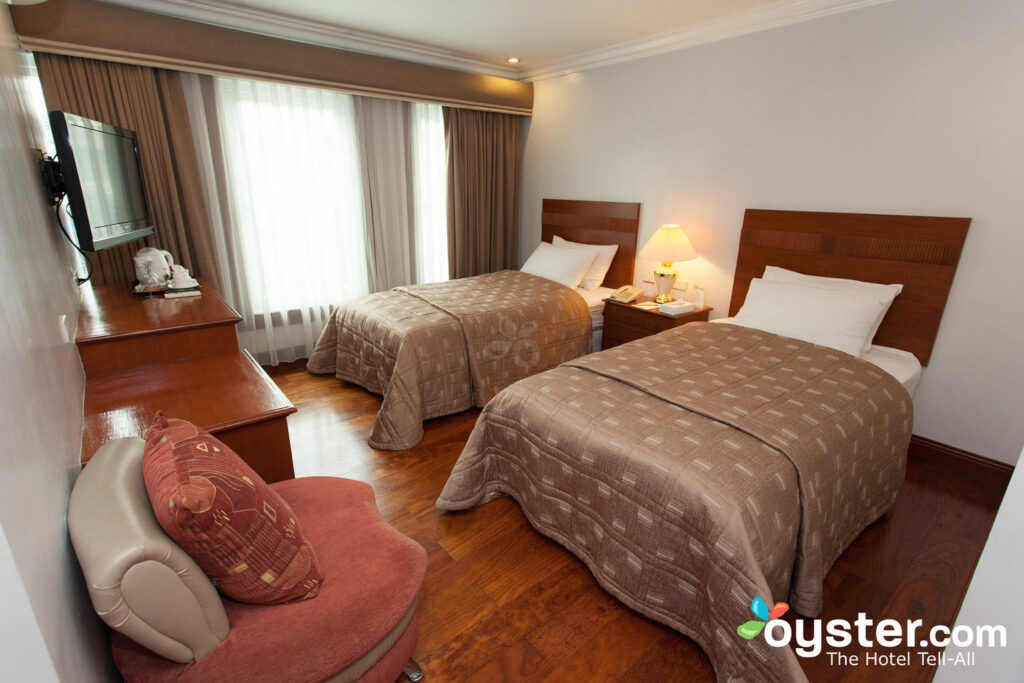 Y2 residence hotel 2 bedroom suite