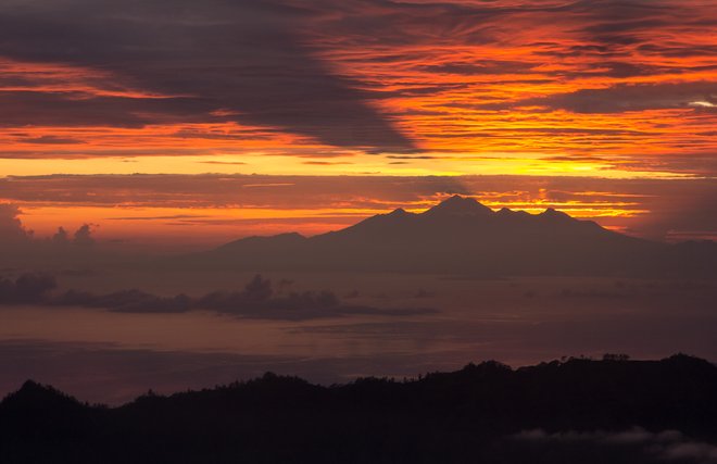 Mount Batur; cat_collector / Flickr