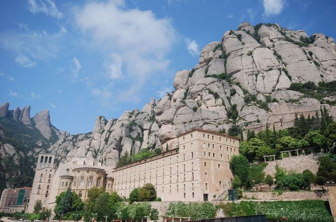 Montserrat Royal Basilica Half-Day Trip From Barcelona/Viator