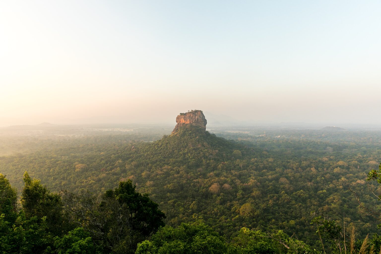 Best Sri Lanka Itinerary: How to Spend 2 Weeks in Sri Lanka | Oyster.com