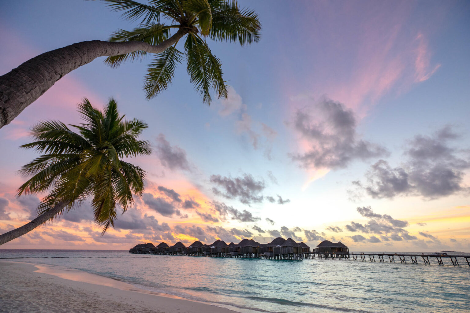 14 Incredible Overwater Bungalows In The Maldives | Oyster.com