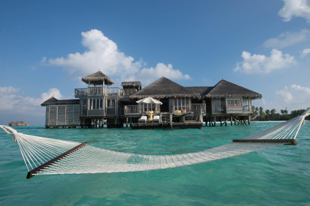 14 Incredible Overwater Bungalows In The Maldives 8630