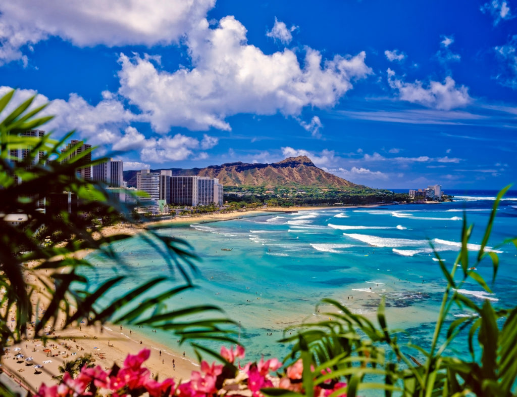 waikiki beach and diamond head in hawaii